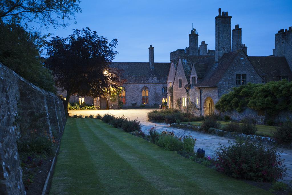Lympne Castle Cottages Хайт Экстерьер фото
