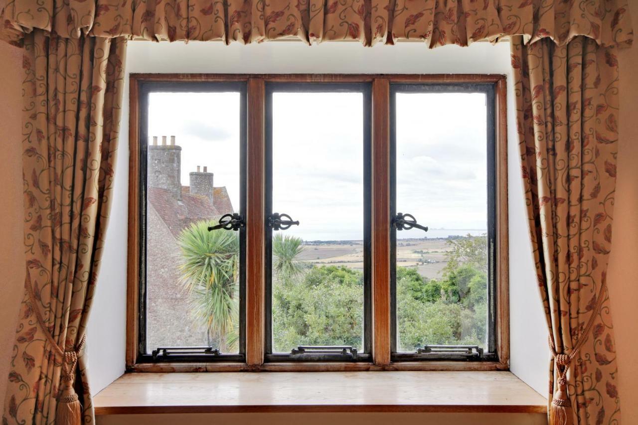 Lympne Castle Cottages Хайт Экстерьер фото
